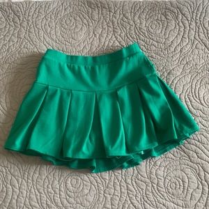 Green 💚 skort - size S